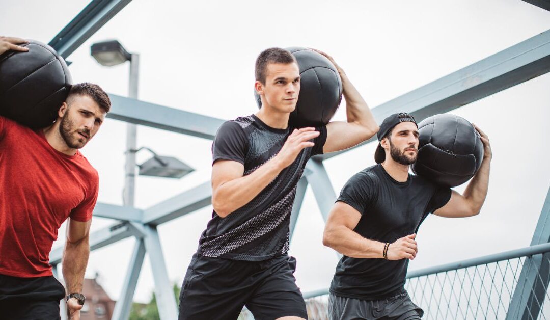 Maximize Your Summer Workouts with Natural Fitness Apparel Men Can Rely On